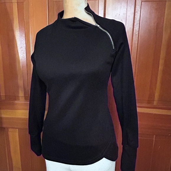 ZigZag Zipper Mock Neck Tee. - Picture 12 of 12